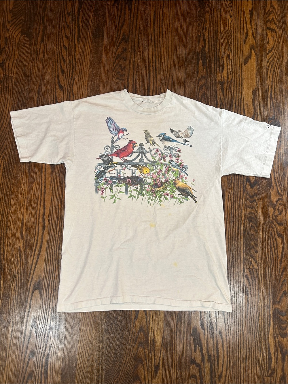 Vintage 90s Birds Graphic T-Shirt